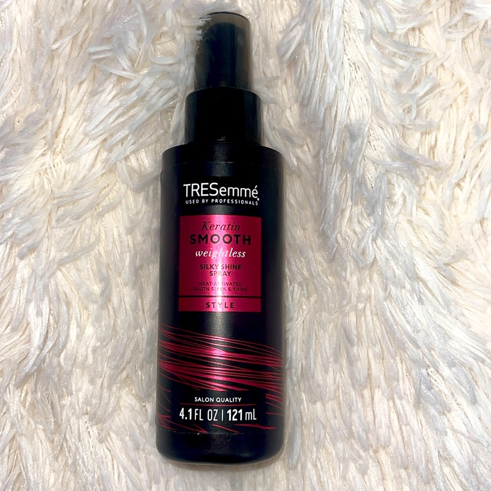 TRESemmé Keratin Smooth Spray for Heat Activated Sleek & Shine, 4.1 oz